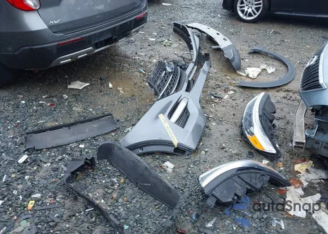 2021 Ford Explorer Xlt z USA, uszkodzony, nr VIN 1FMSK8DH4MGA77304